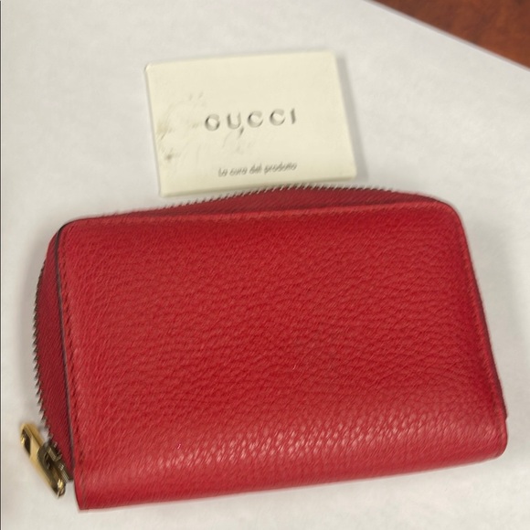 Gucci Red Leather Zip Wallet with Logo - Picture 9 of 13